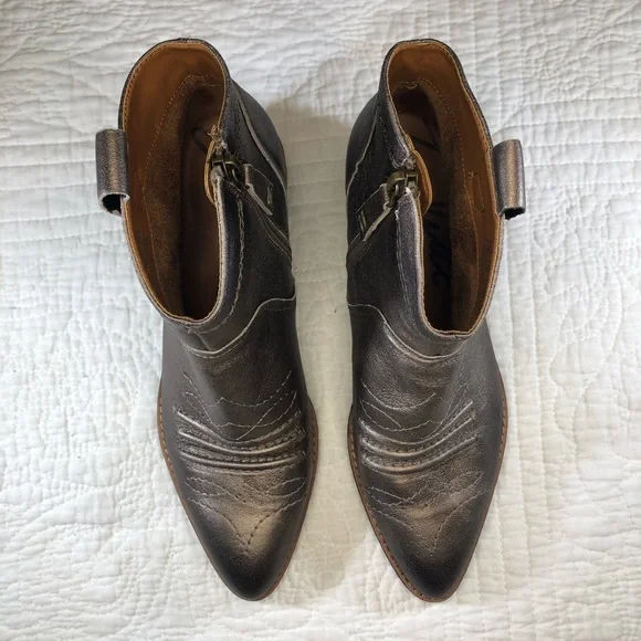 ZODIAC Kelsey Western Booties Metallic Pewter Leather NWOB Sz 7.5 - Picture 4 of 7
